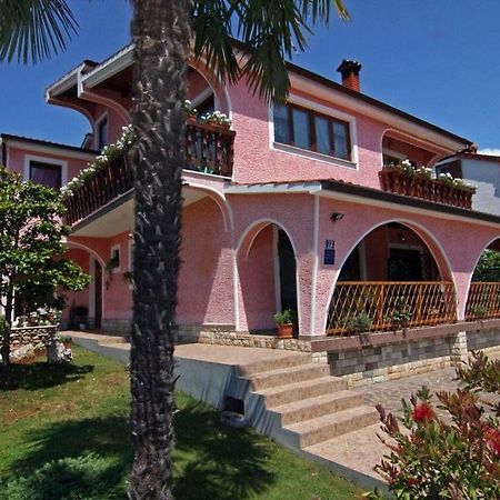 Apartments Darinka Poreč Exterior foto